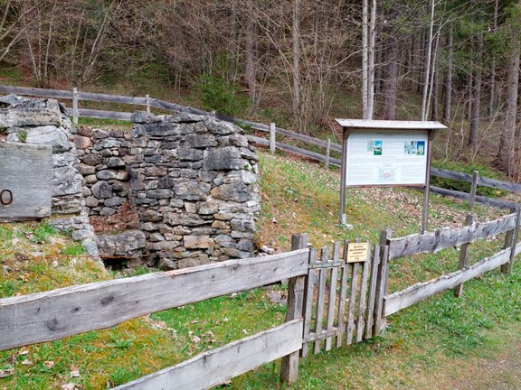 Historischer Kalkofen in Krimml