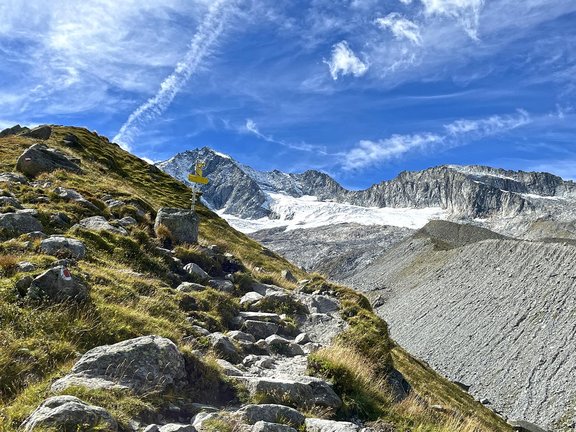 Ascent to the Zittauer Hütte