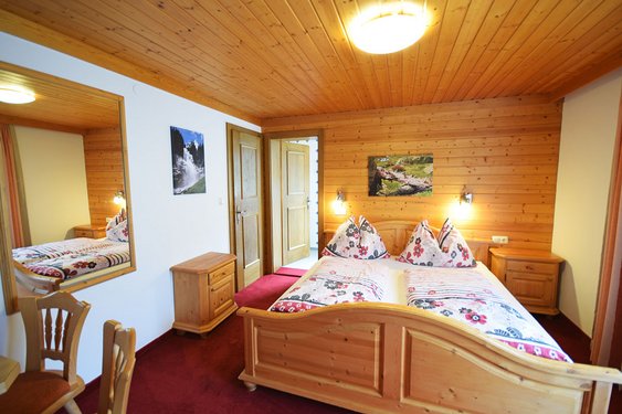 Zimmer Ferienwohnung Wasserfallblick