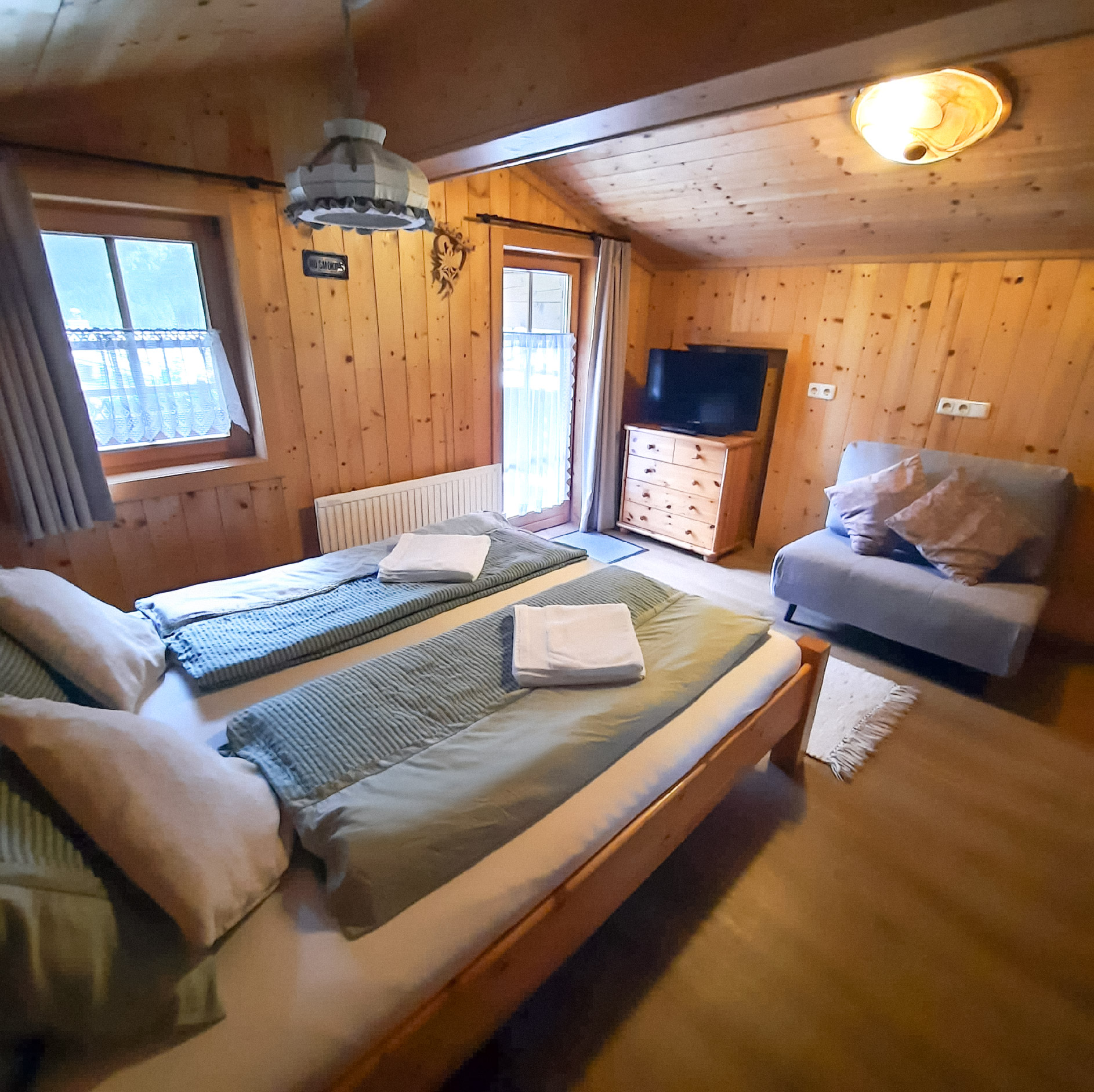 Doppelzimmer im ersten Stock